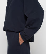 Lade das Bild in den Galerie-Viewer, silent chique raglan sweater
