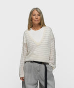 Lade das Bild in den Galerie-Viewer, 10DAYS Thin V-Neck Knit Sweater
