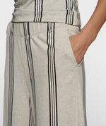 Lade das Bild in den Galerie-Viewer, wide leg jogger stripes
