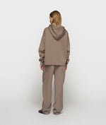 Lade das Bild in den Galerie-Viewer, 10DAYS Statement Hoodie Embro
