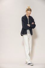 Lade das Bild in den Galerie-Viewer, Delta Teddyfleece Bluse
