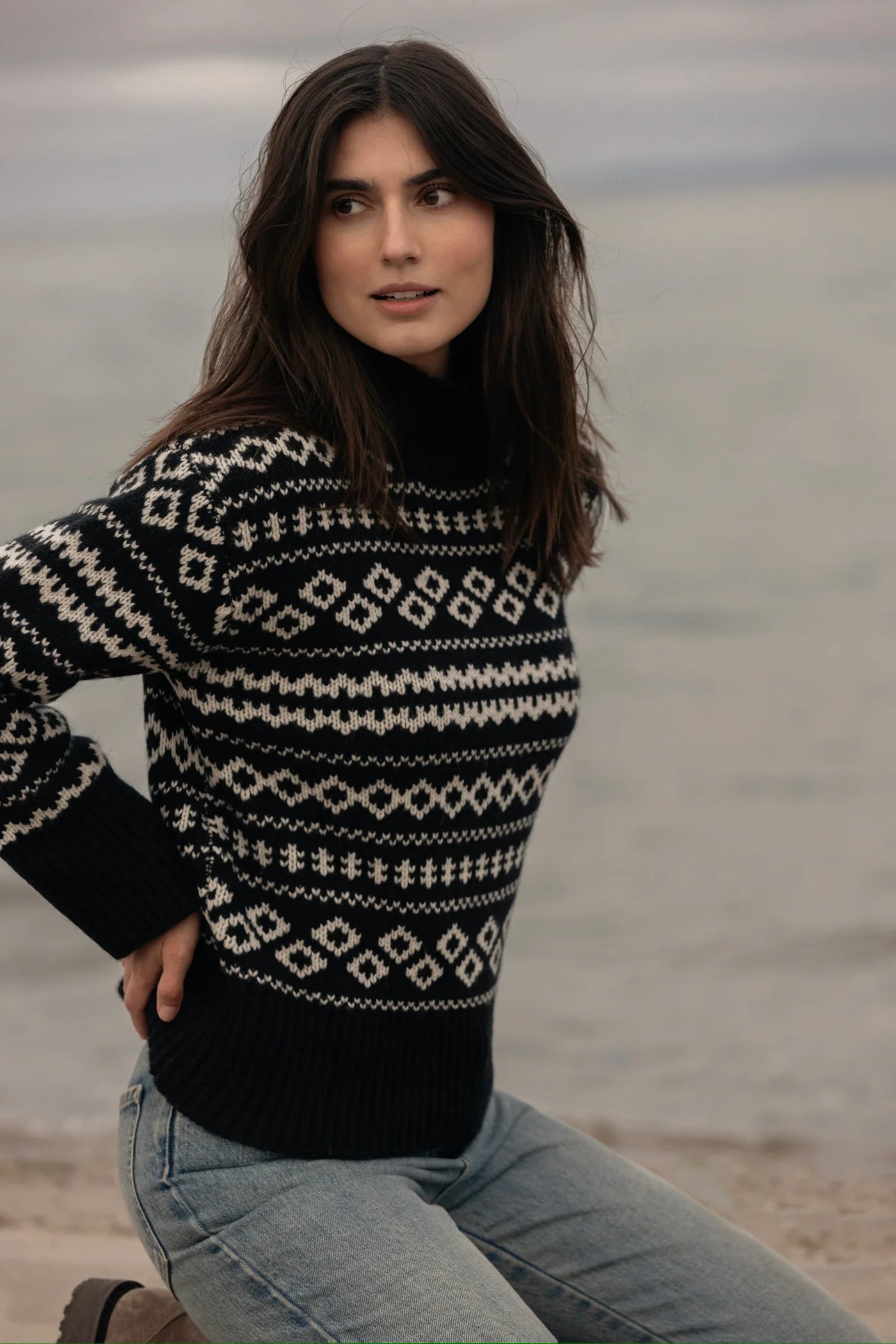 BLUE Fe Jaquard Strickpulli - Black w/Cream