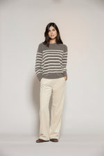 Lade das Bild in den Galerie-Viewer, BLUE Gillian Cordhose &quot;Almond&quot;
