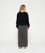 Lade das Bild in den Galerie-Viewer, 10DAYS - cropped v-neck sweater knit
