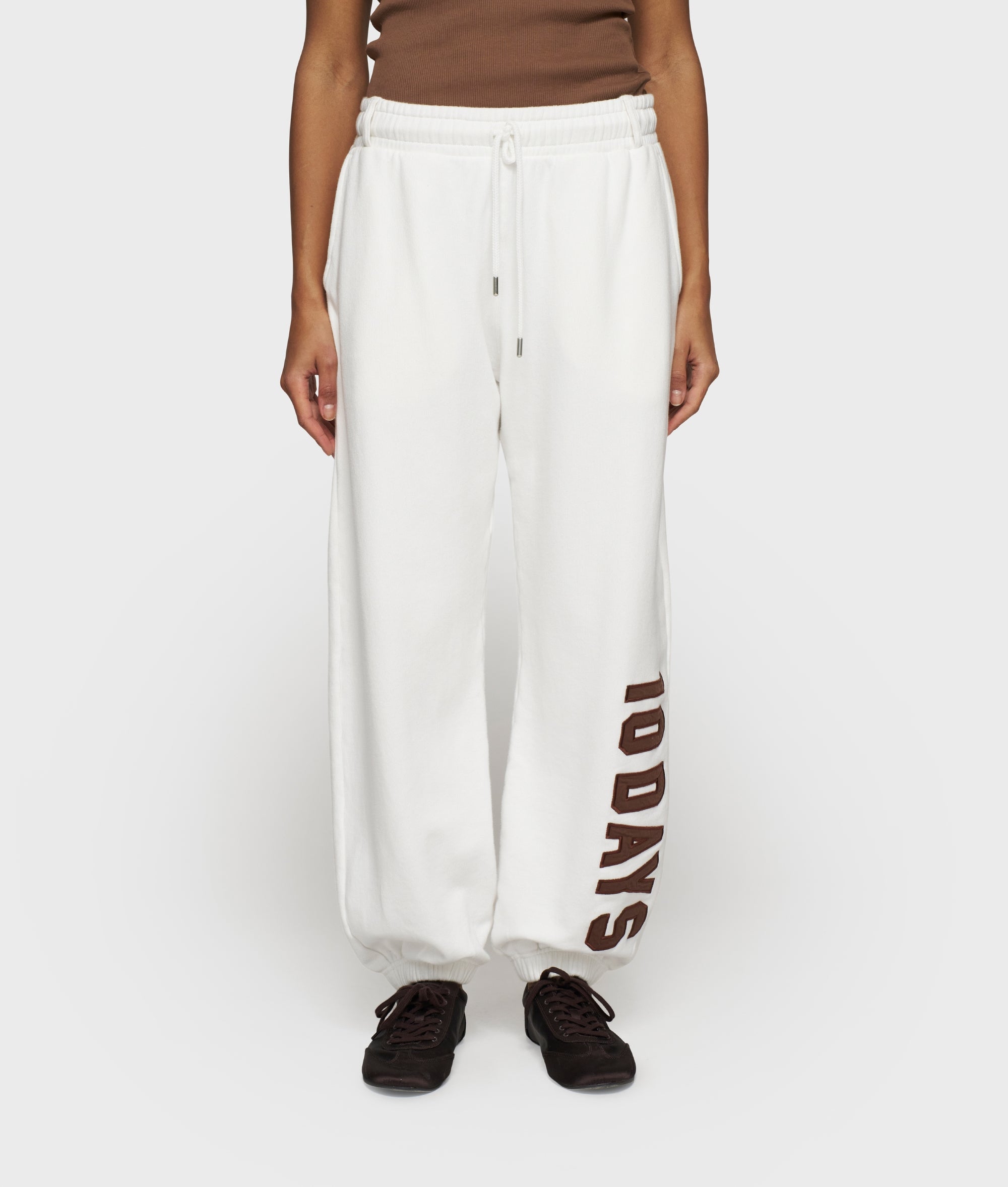 10DAYS Bar Jogger Fleece Ecru