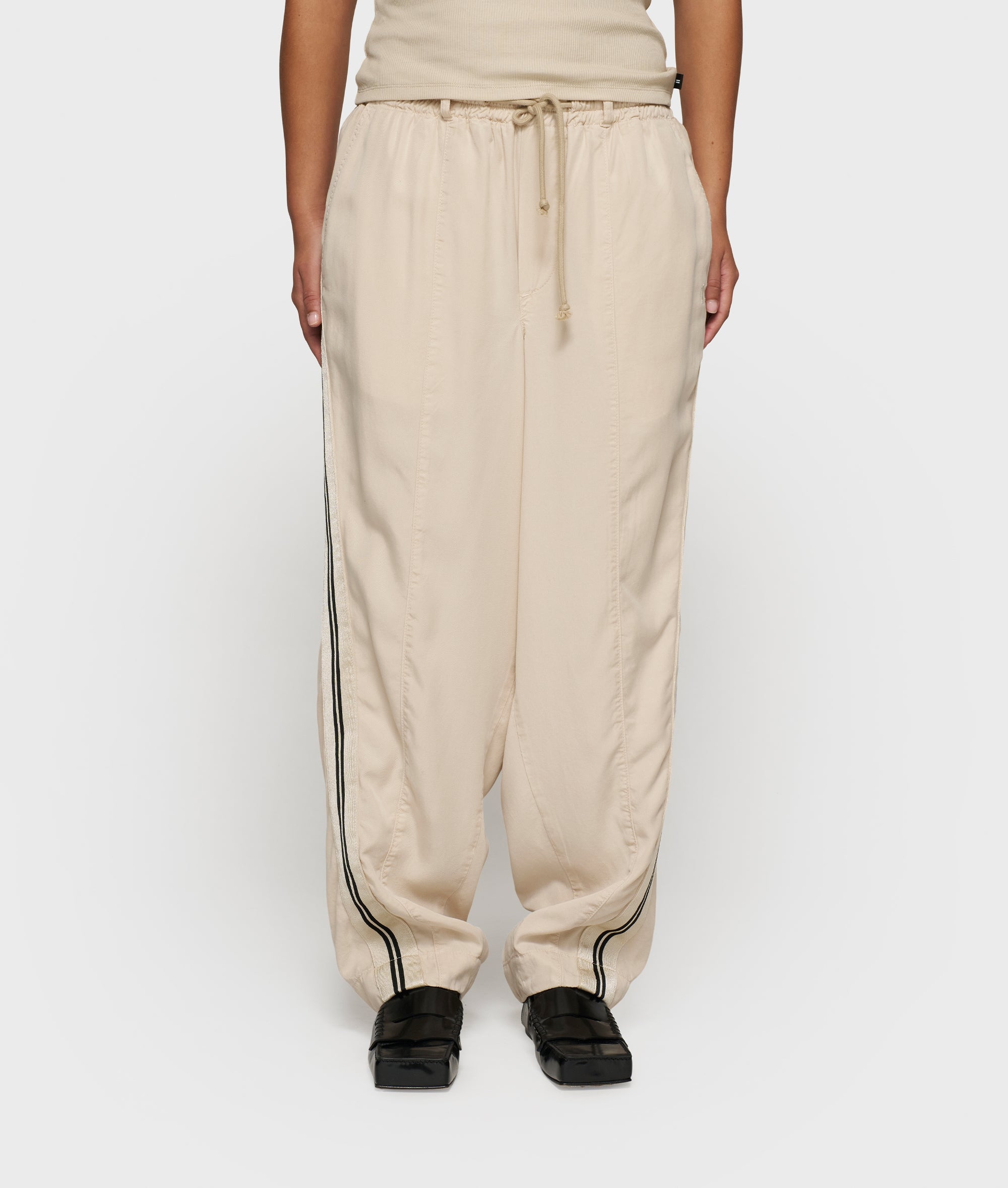 10DAYS Wide Tapered Pants Tencel Light Earth