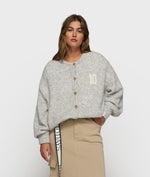 Lade das Bild in den Galerie-Viewer, 10DAYS Soft Baseball Knit Cardigan Light Grey
