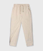 Lade das Bild in den Galerie-Viewer, 10DAYS Wide Tapered Pants Tencel Light Earth
