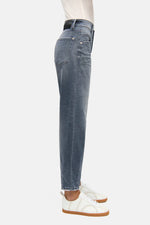 Lade das Bild in den Galerie-Viewer, CAMBIO O-Shape Cropped Jeans ELIN
