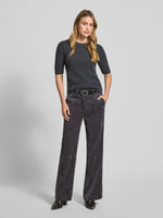 Lade das Bild in den Galerie-Viewer, CAMBIO Wide-Fit Cordhose AMELIE
