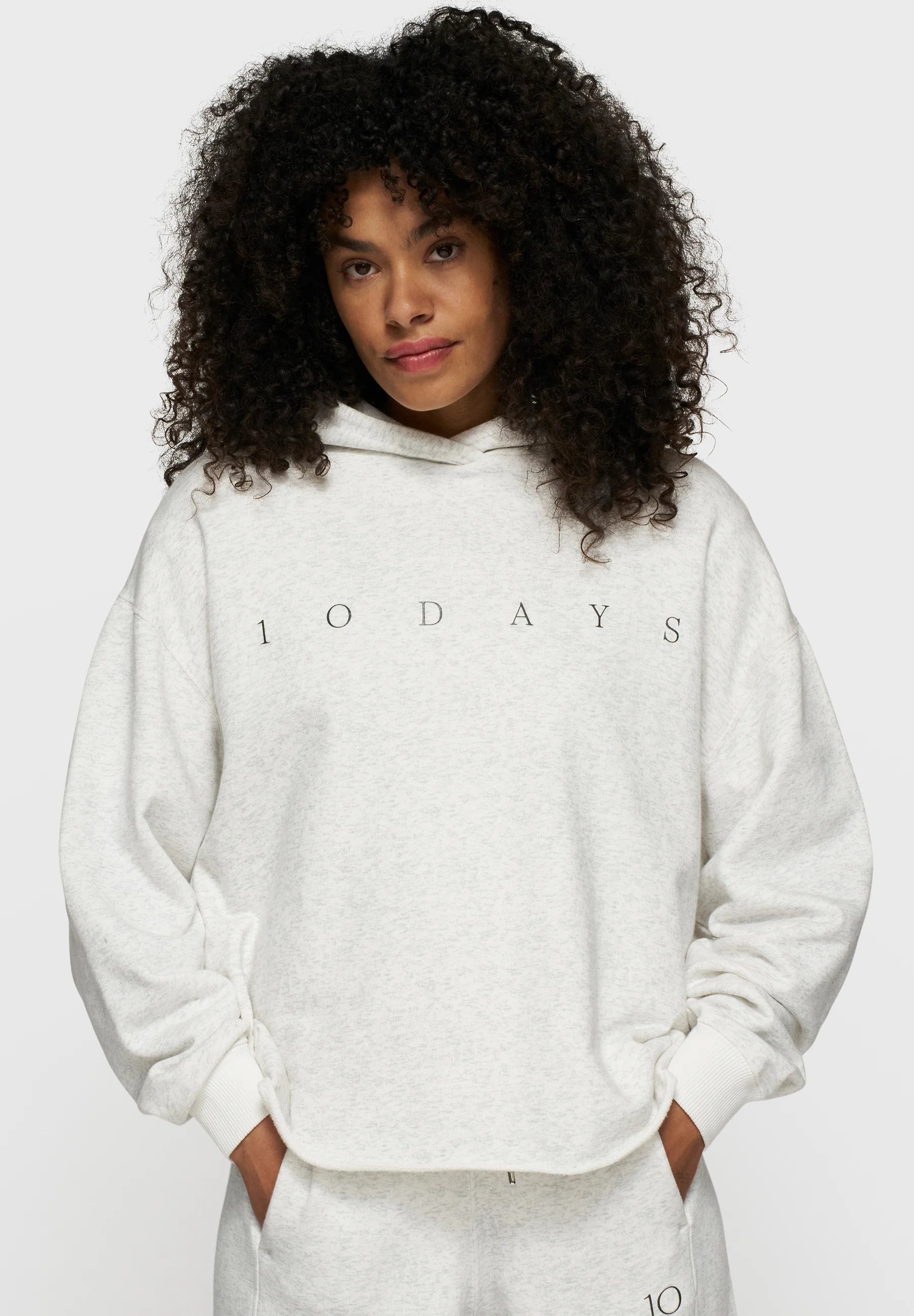 10DAYS Cropped Statement Logo Hoodie White Melee