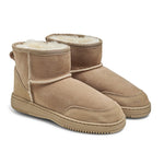 Lade das Bild in den Galerie-Viewer, New Zealand Boots Ultra Short
