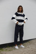 Lade das Bild in den Galerie-Viewer, Blue Sportswear - Bess Striped Knit Deep Navy/Ecru
